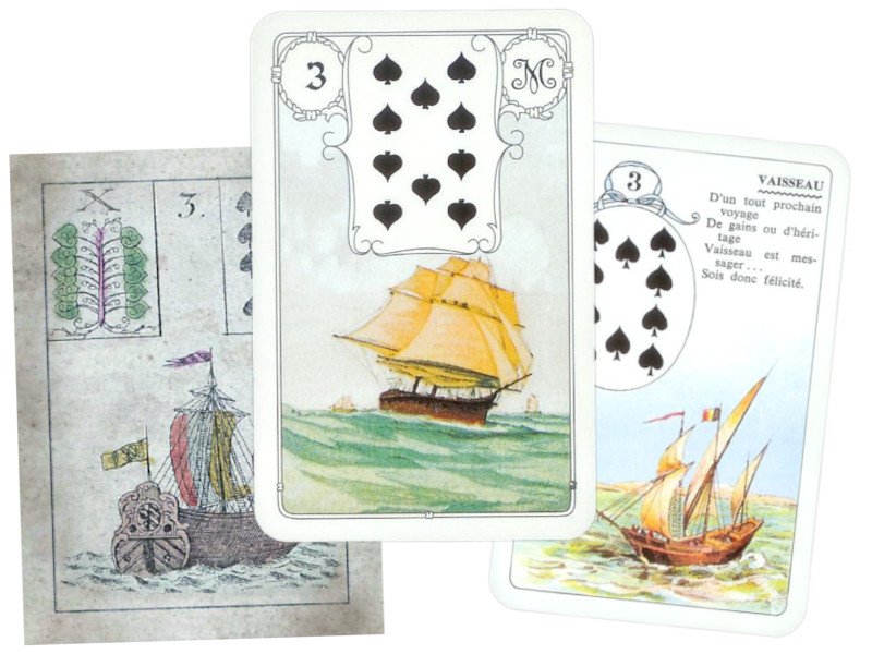 3 cartes de diff&eacute;rents jeux Lenormand affichent le bateau, symbole de voyage et de mouvement